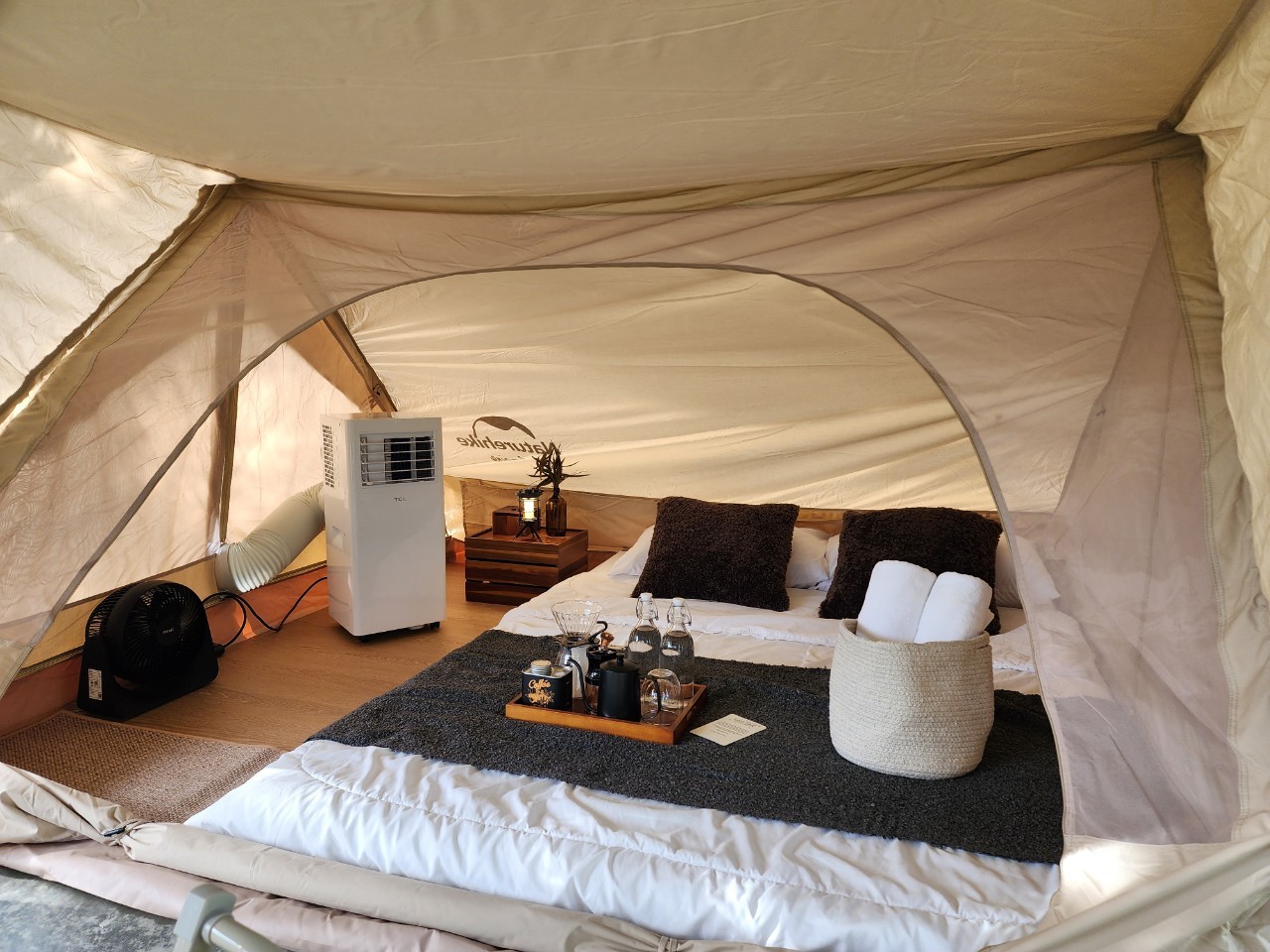 ภายในแคมป์ปิ้งเต็นท์-1